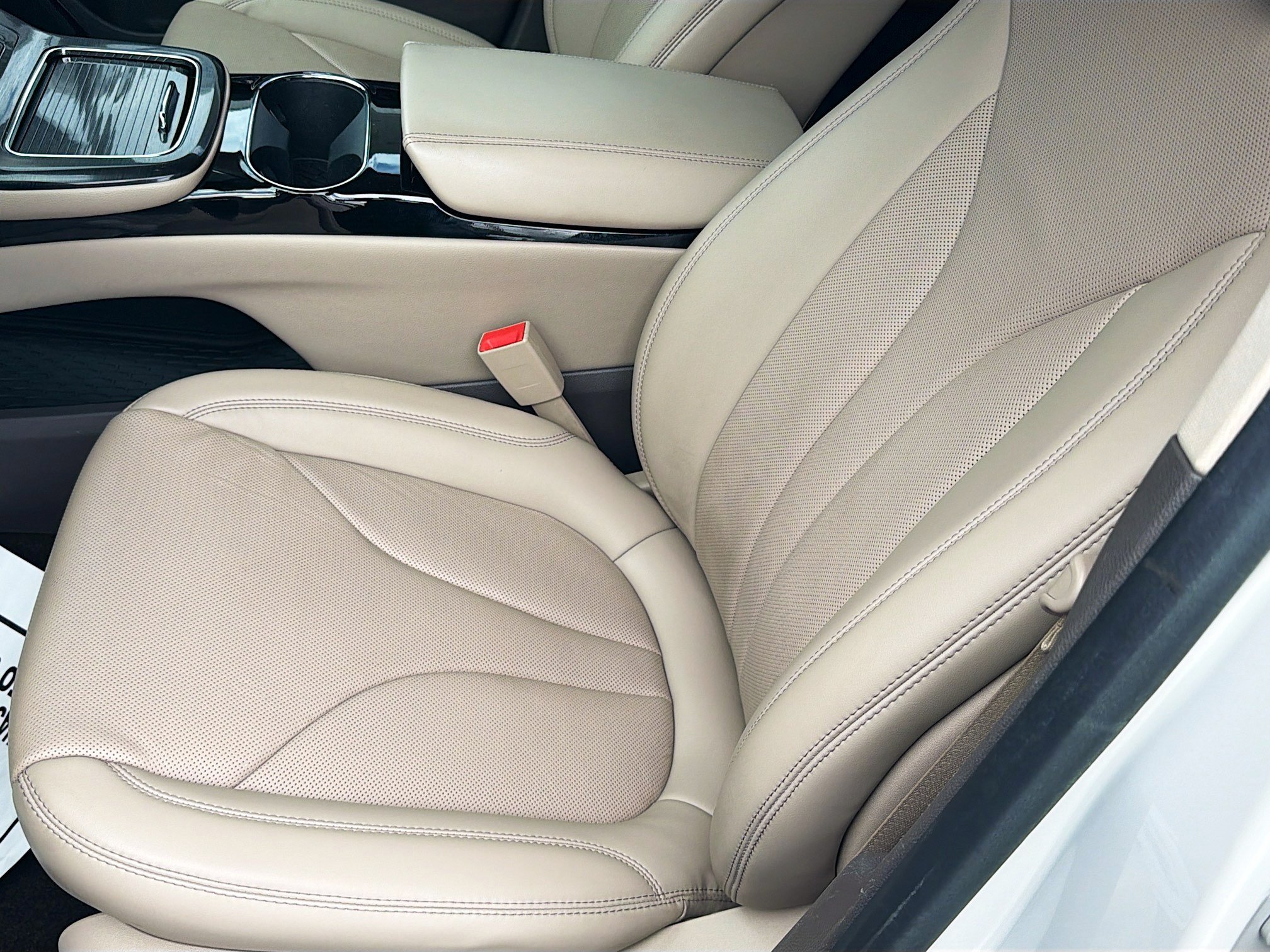 Certified 2021 Lincoln Nautilus Reserve AWD/4WD image 19