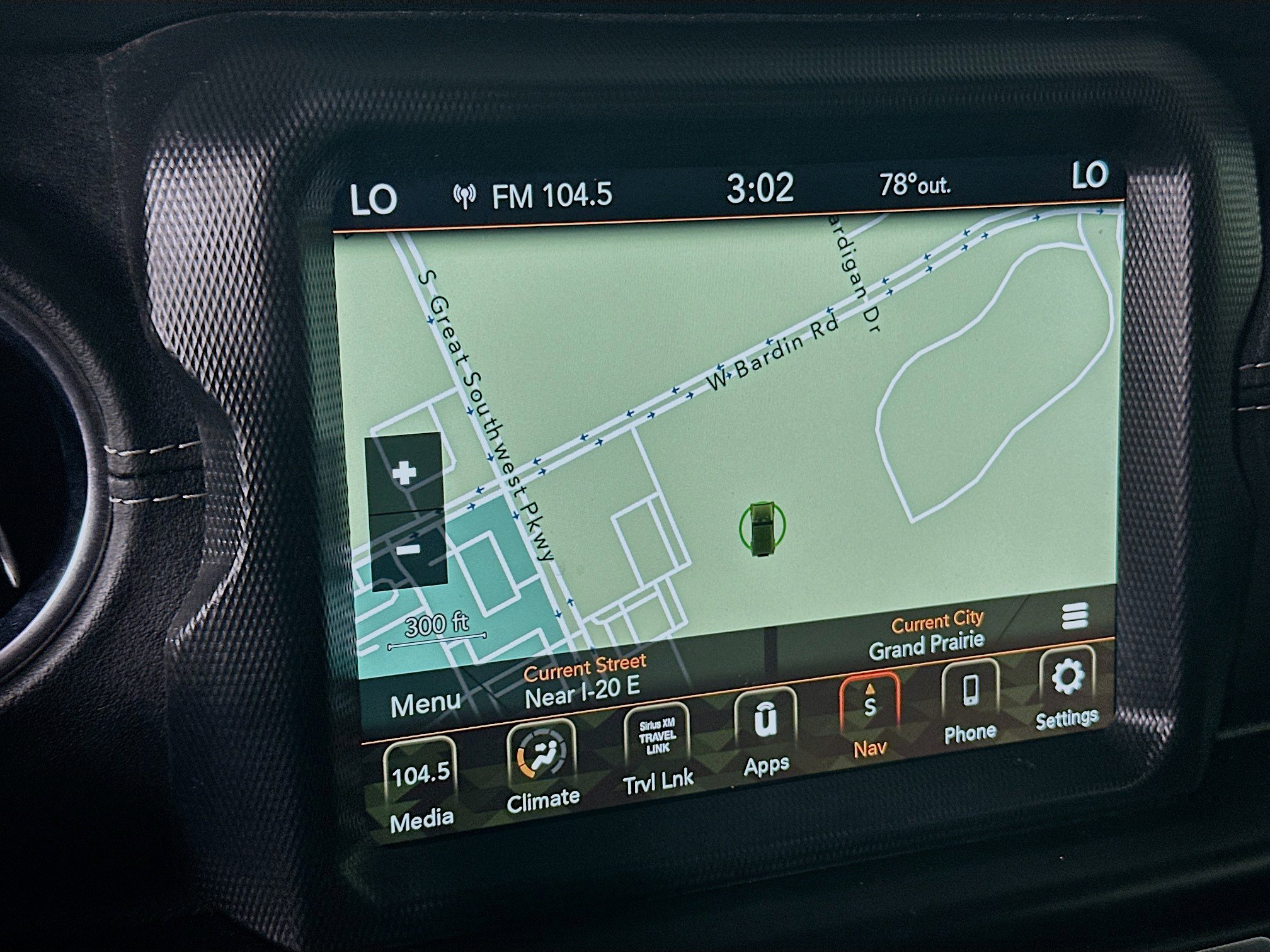 Used 2023 Jeep Wrangler Sahara image 21