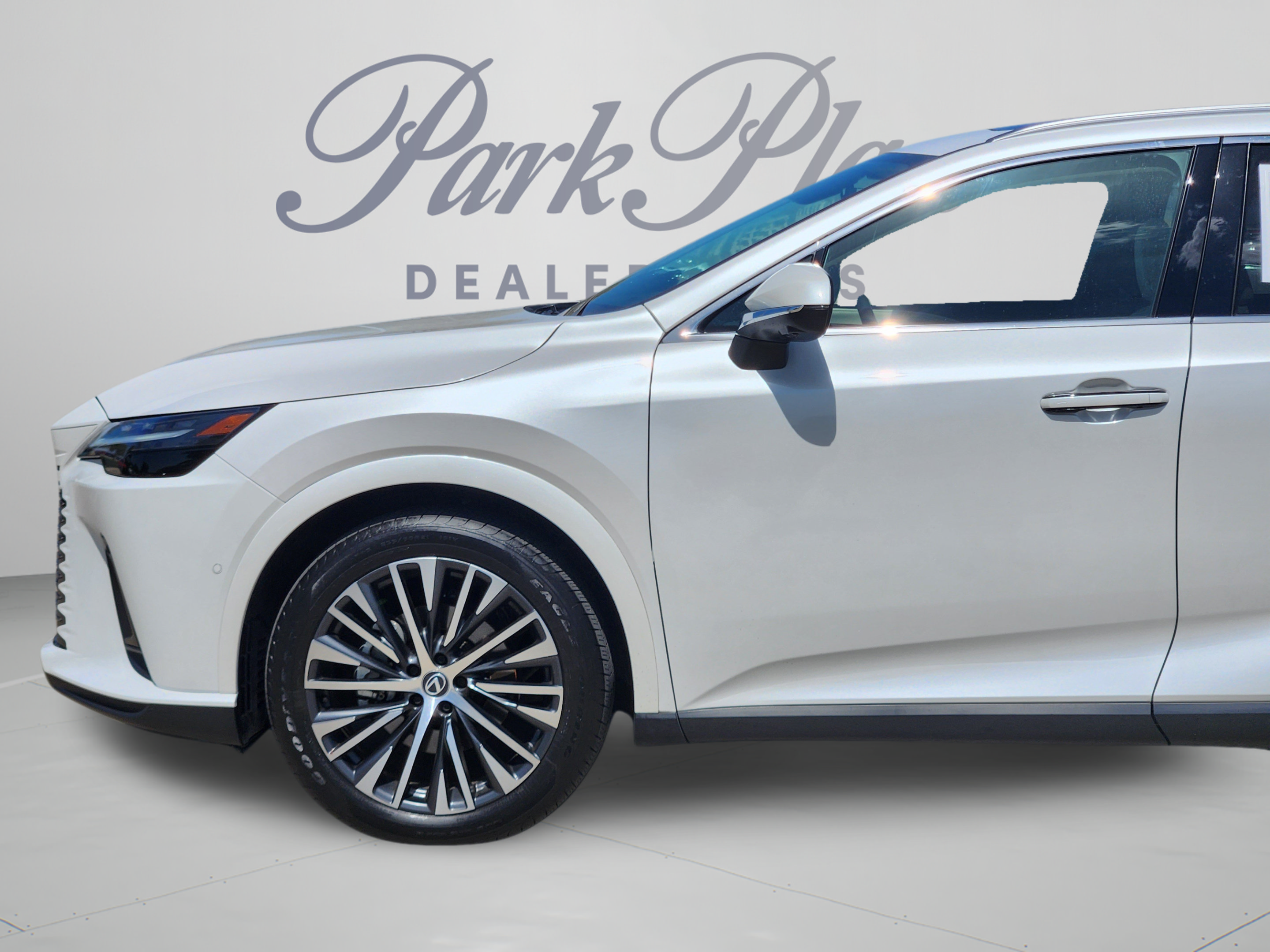 Used 2025 Lexus RX 350 Premium Plus w/ Convenience Package FWD image 28