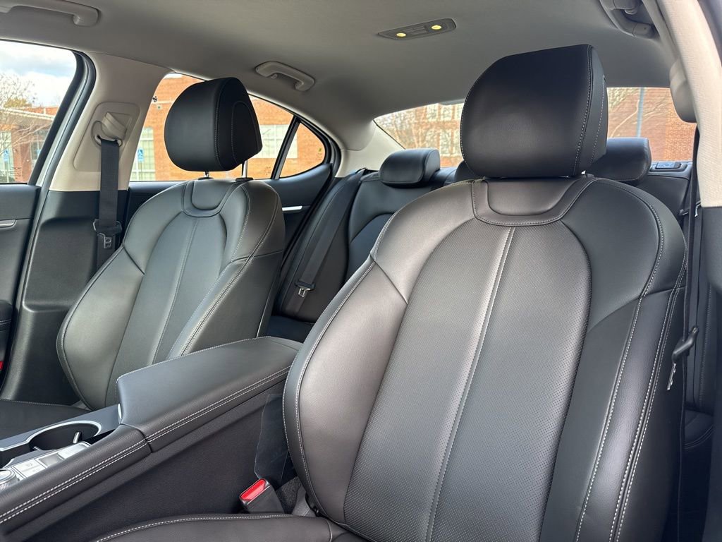 New 2026 Genesis G70 2.5T RWD image 14