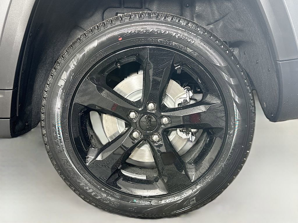 New 2025 Jeep Grand Cherokee L Limited w/ Black Appearance Package image 17