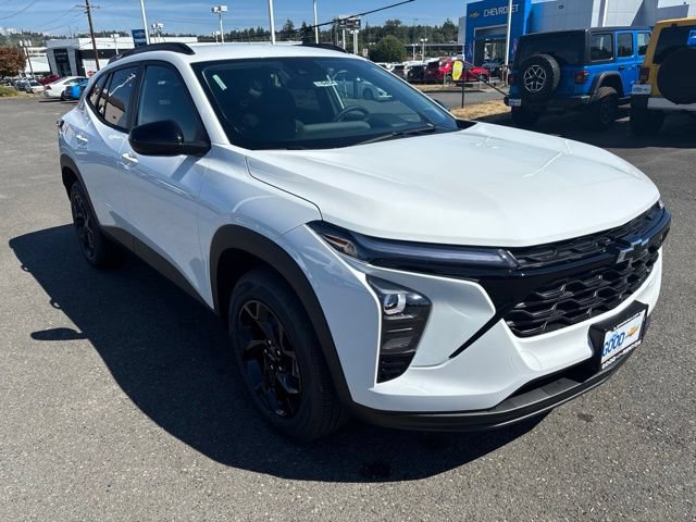 New 2026 Chevrolet Trax LT w/ Driver Confidence Package FWD image 7