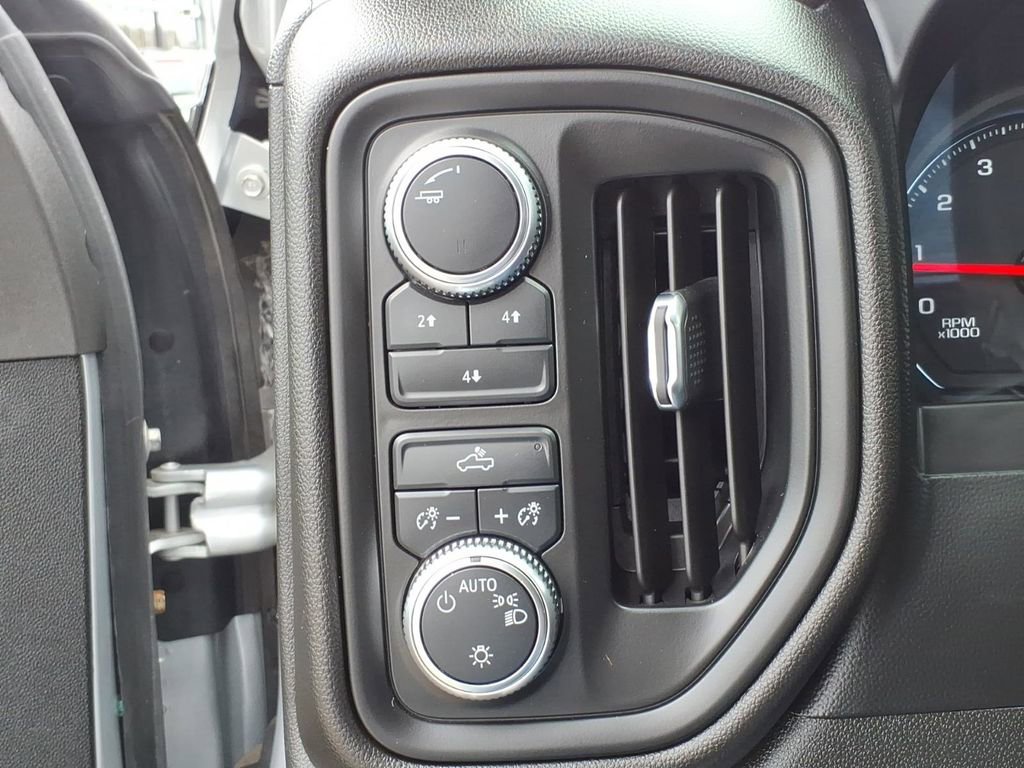 Used 2021 GMC Sierra 2500 4x4 Crew Cab w/ Convenience Package image 15