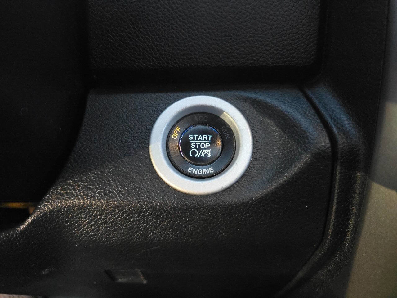 Used 2015 RAM 1500 Sport w/ Sport Premium Group AWD/4WD image 40