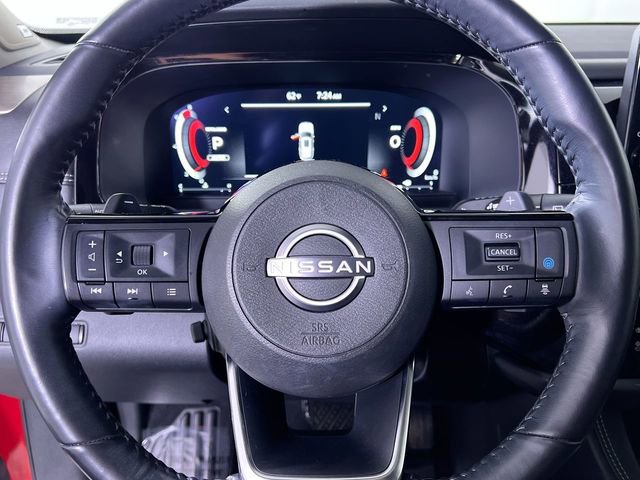 Used 2023 Nissan Pathfinder Platinum image 14