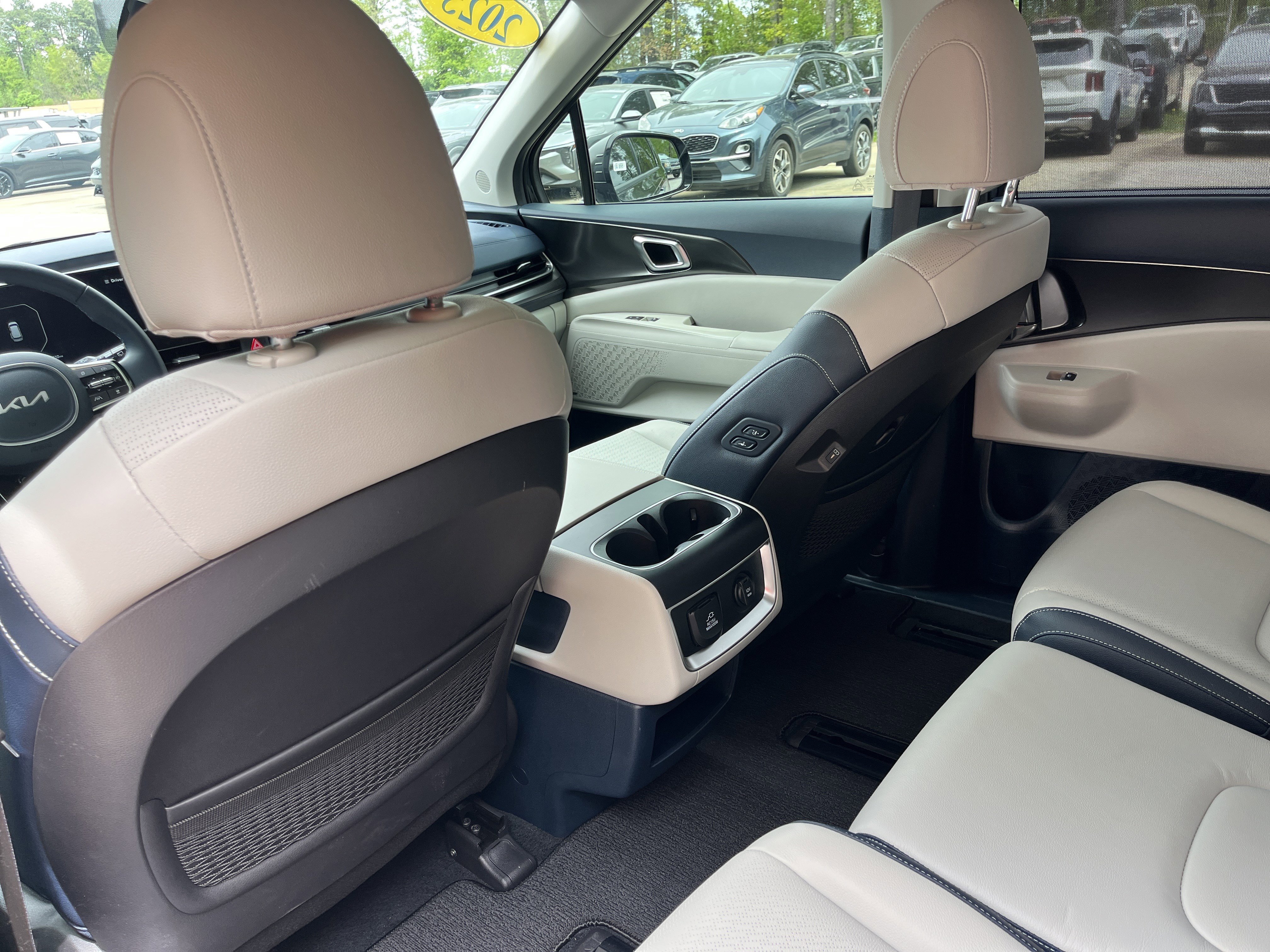 Used 2025 Kia Carnival SX Prestige FWD image 22