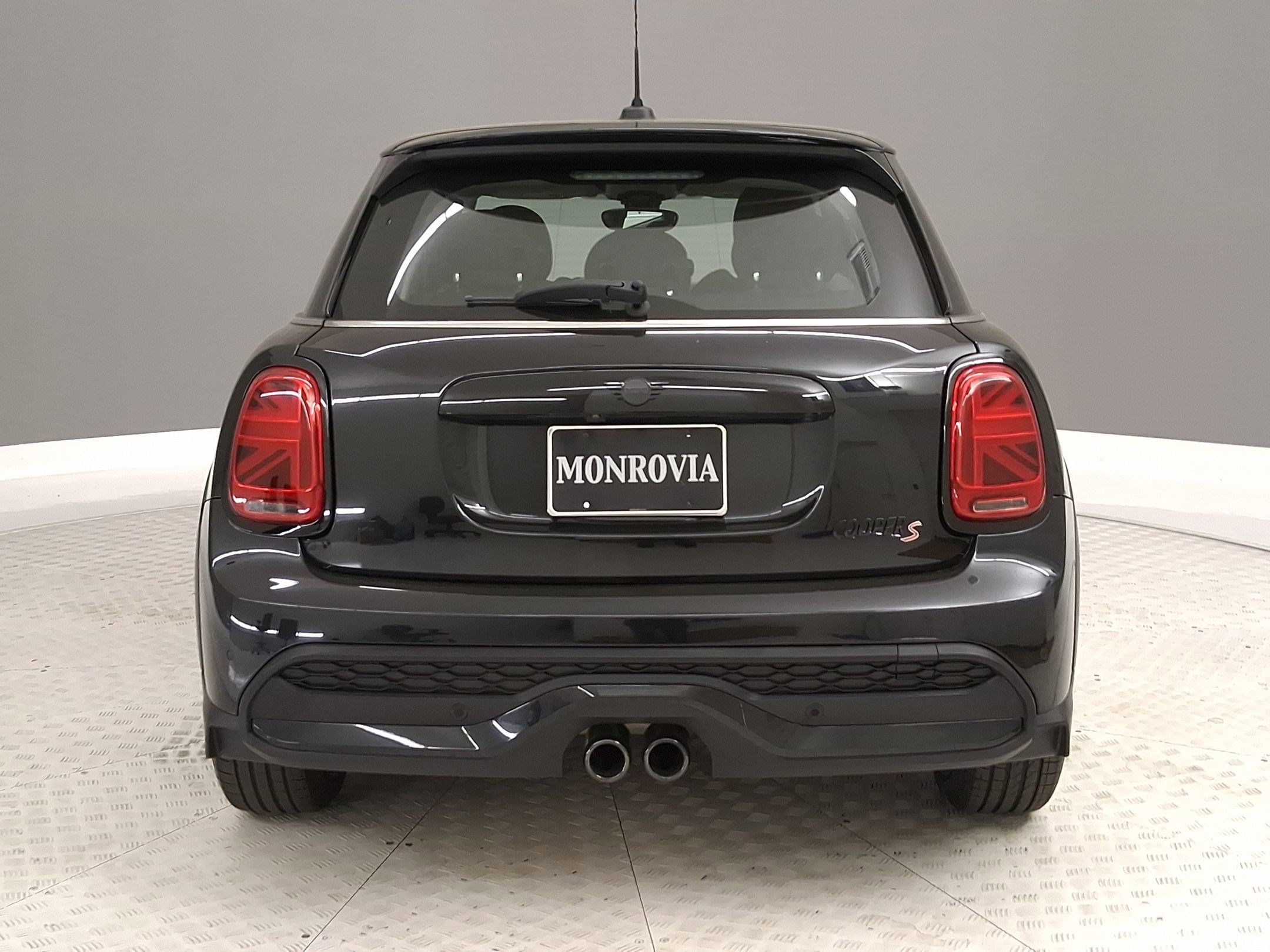 Certified 2023 MINI Cooper S image 8