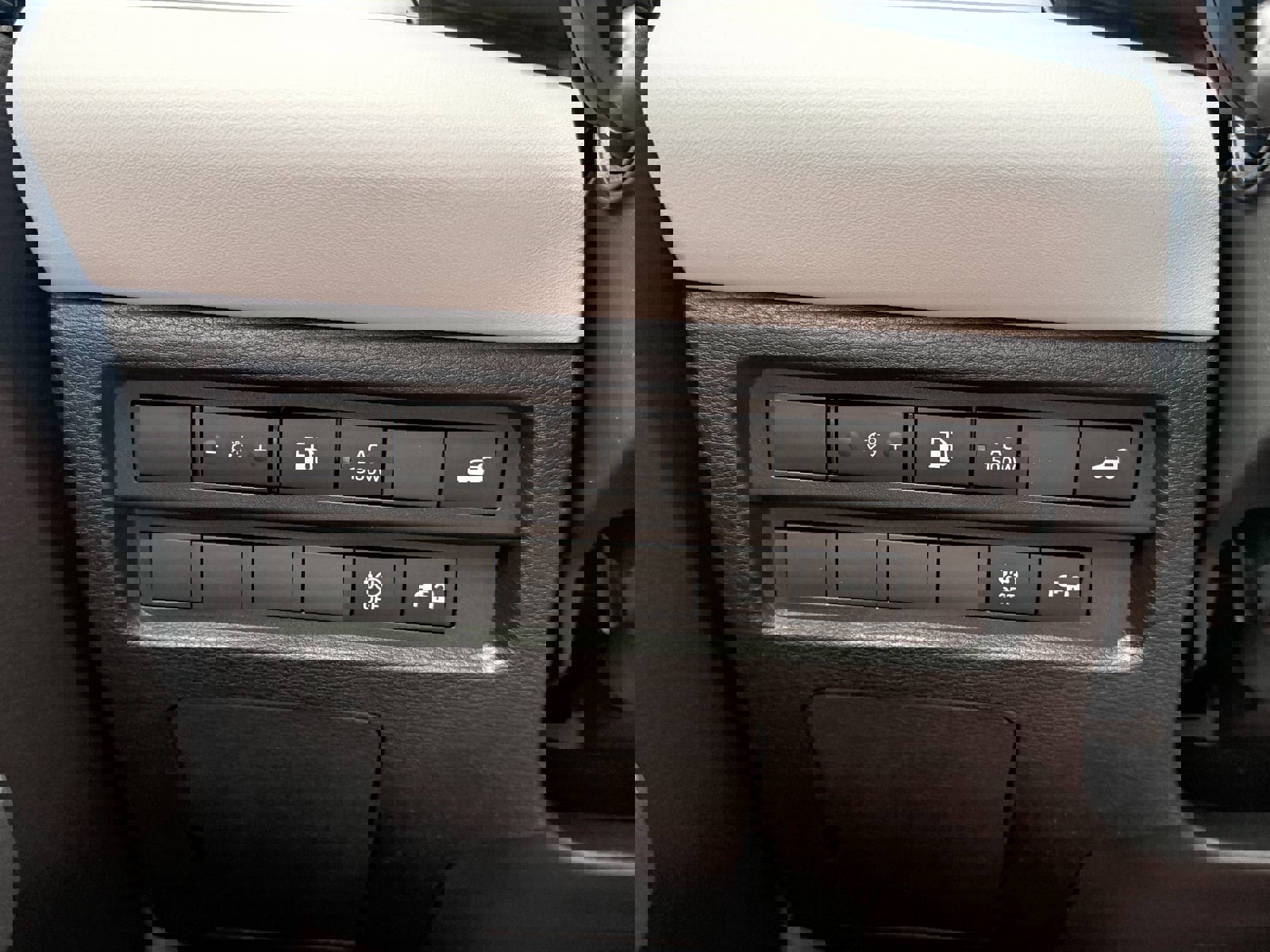 New 2025 Mitsubishi Outlander 4WD Plug-In Hybrid image 44