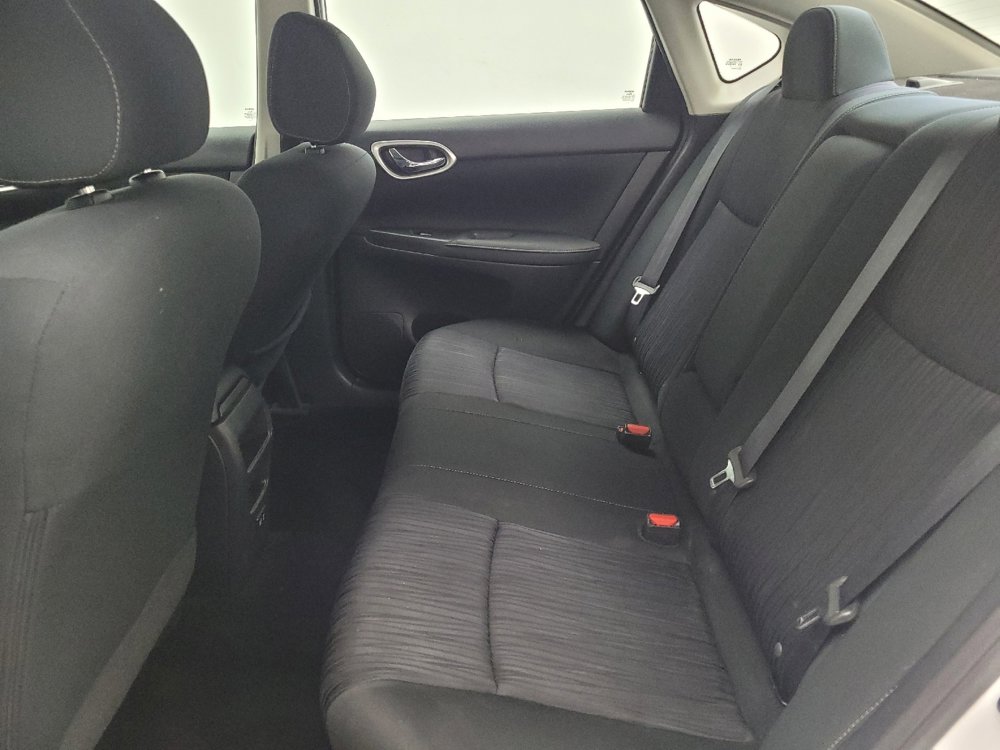 Used 2019 Nissan Sentra SV image 18