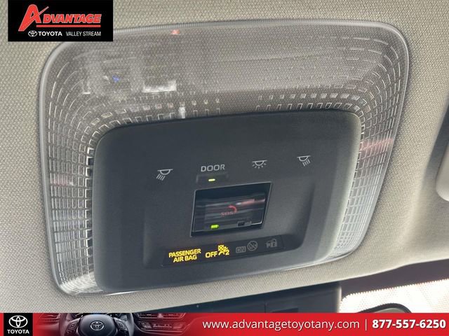 Used 2024 Toyota Prius Prime FWD image 37