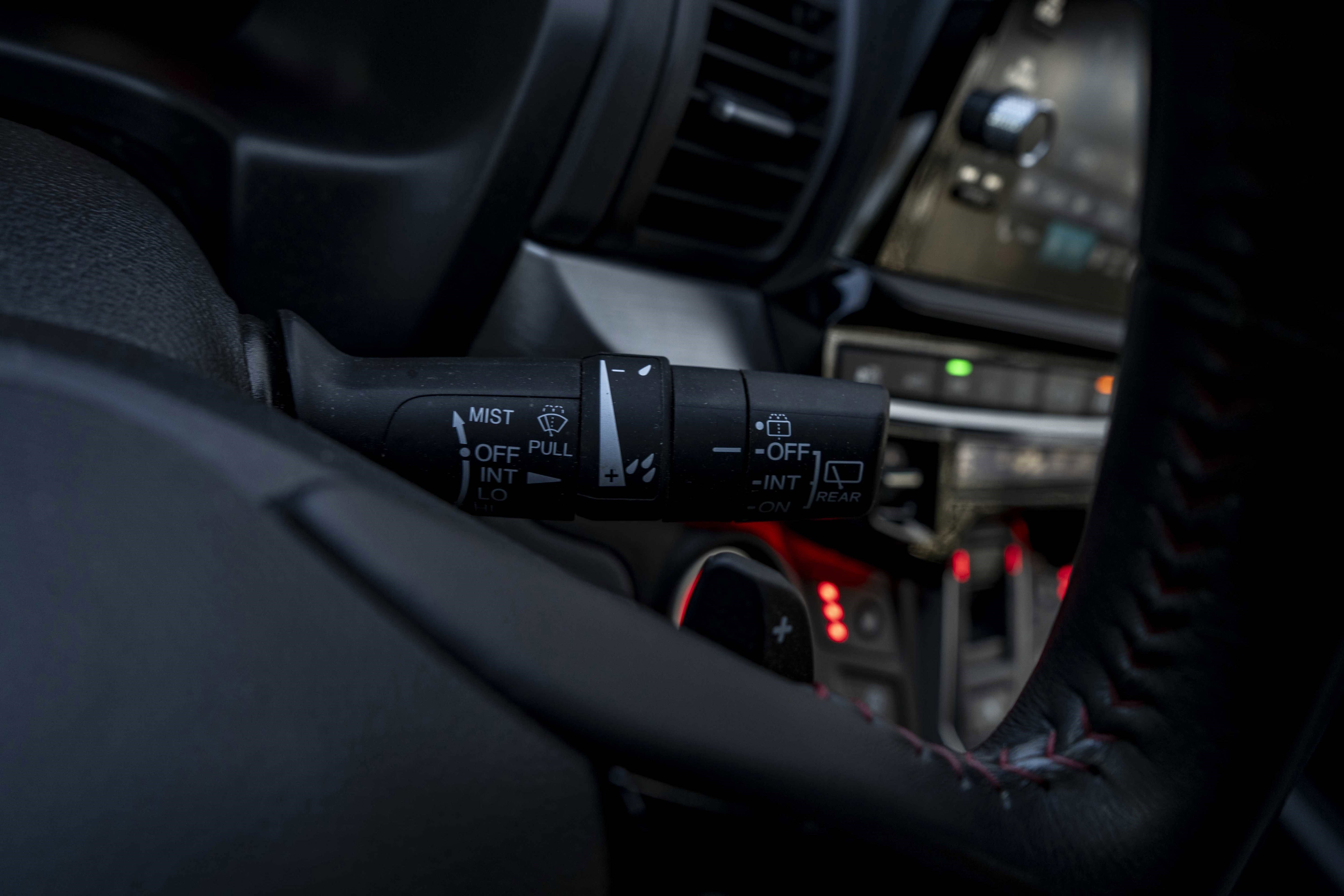 Used 2025 Honda Odyssey Sport-L image 25