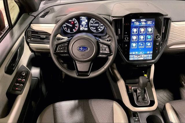 Used 2025 Subaru Forester Premium image 5