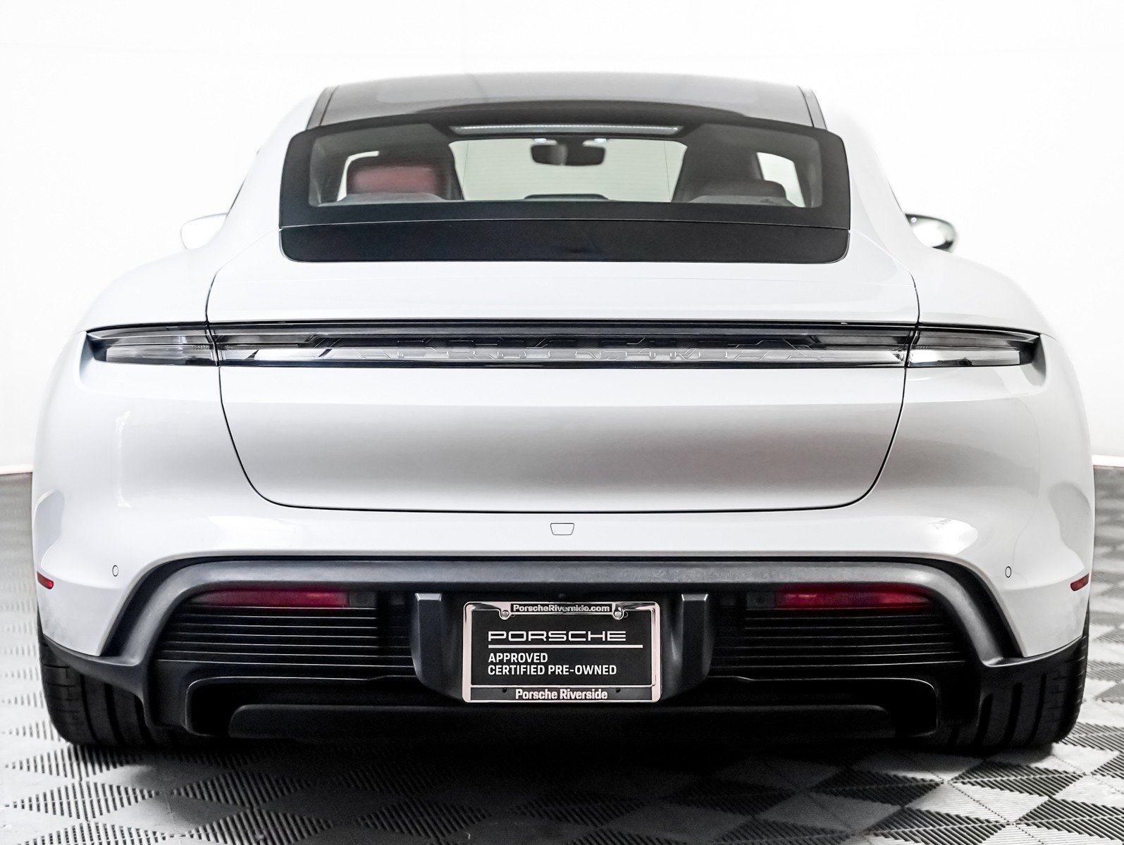 Certified 2022 Porsche Taycan GTS image 10