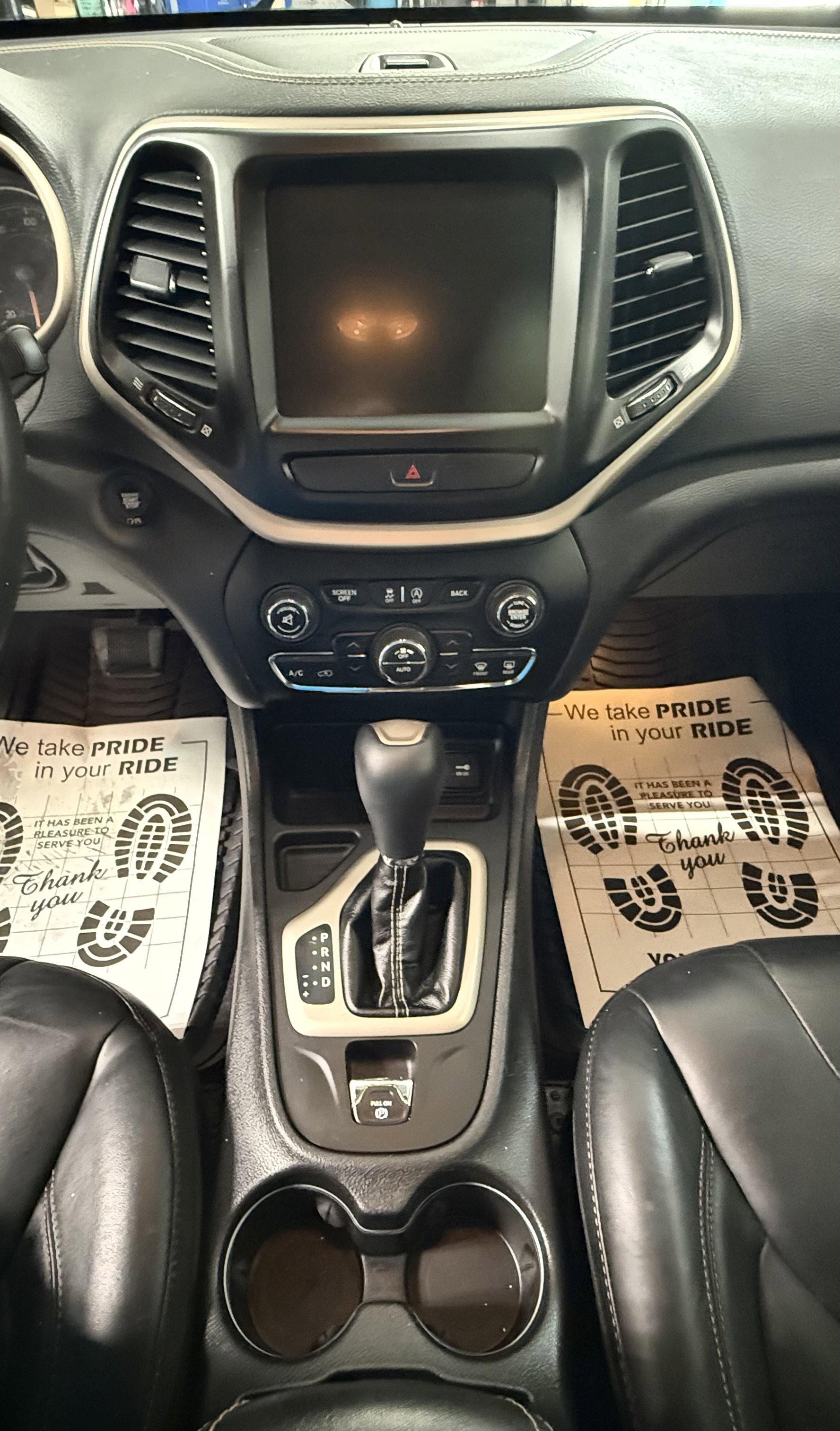 Used 2017 Jeep Cherokee Limited FWD image 22