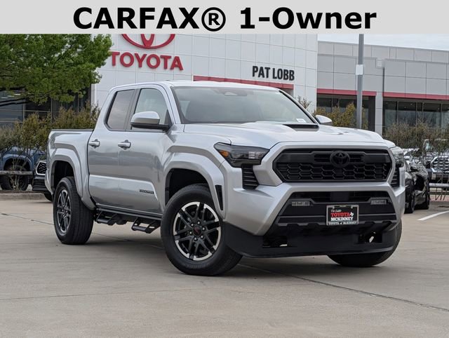 Used 2024 Toyota Tacoma TRD Sport RWD image 2
