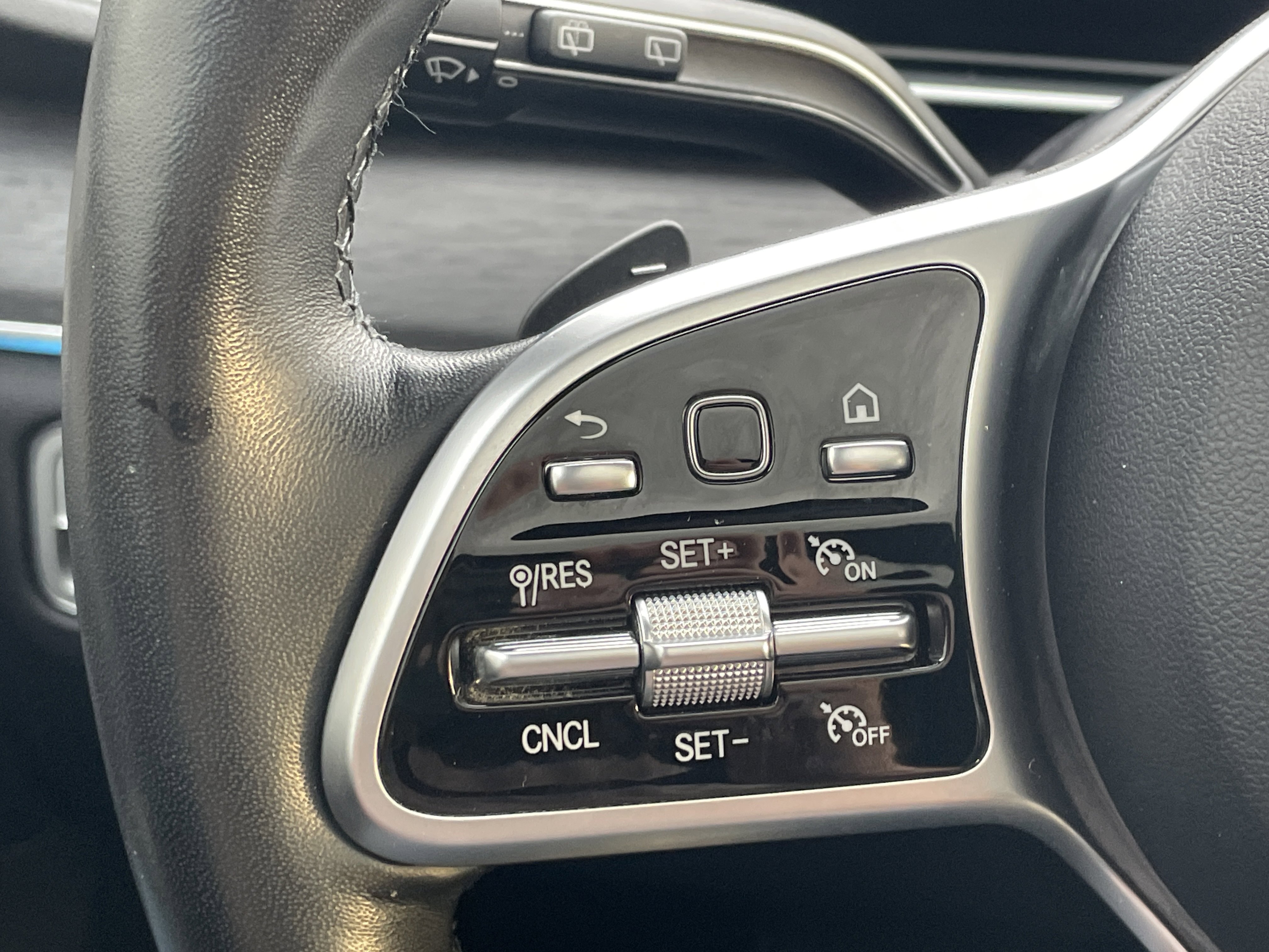 Used 2023 Mercedes-Benz GLE 350 4MATIC image 26