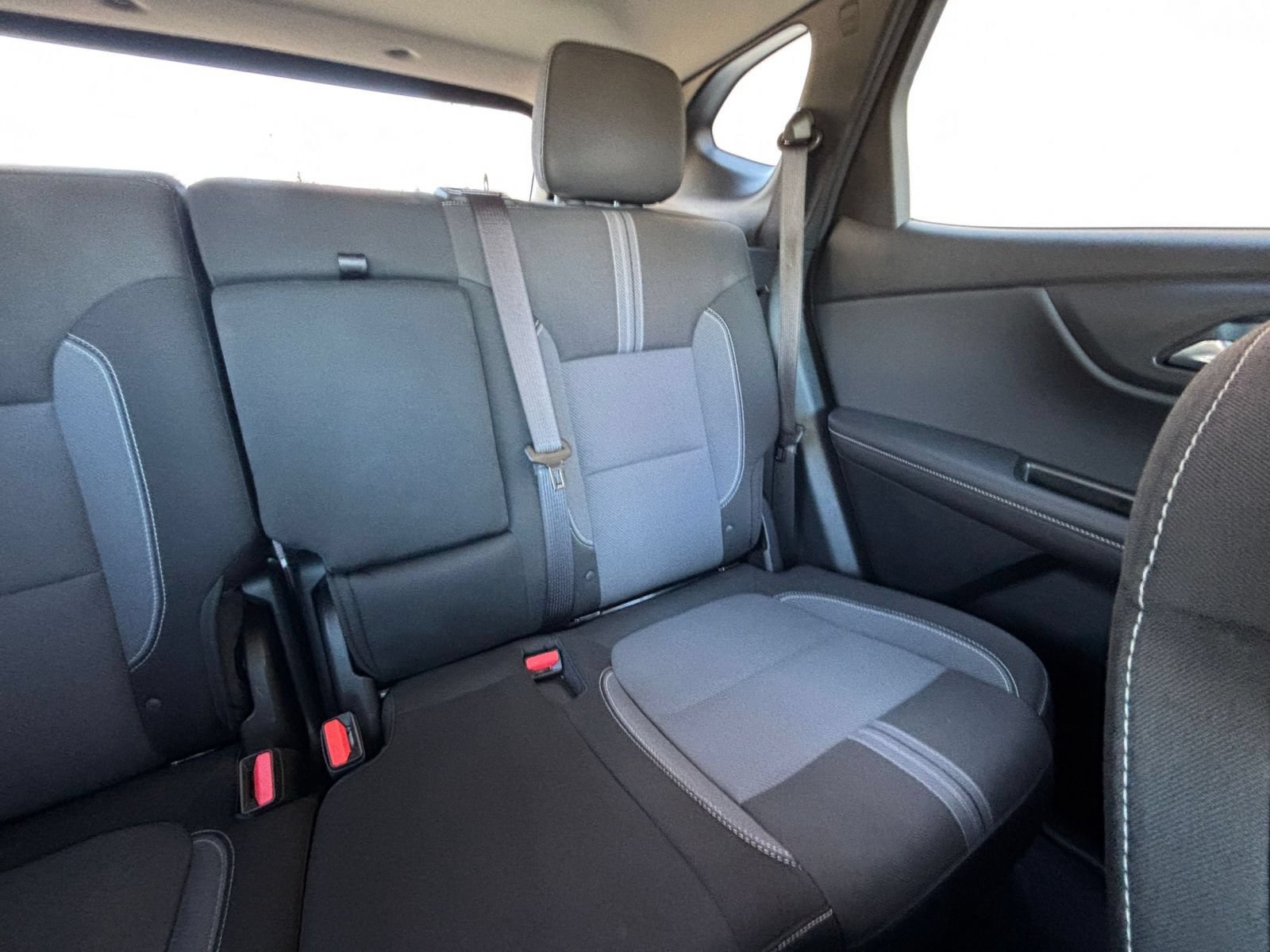 Used 2026 Chevrolet Blazer LT FWD image 38