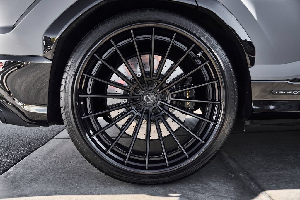 Used 2025 Lamborghini Urus S AWD/4WD image 19