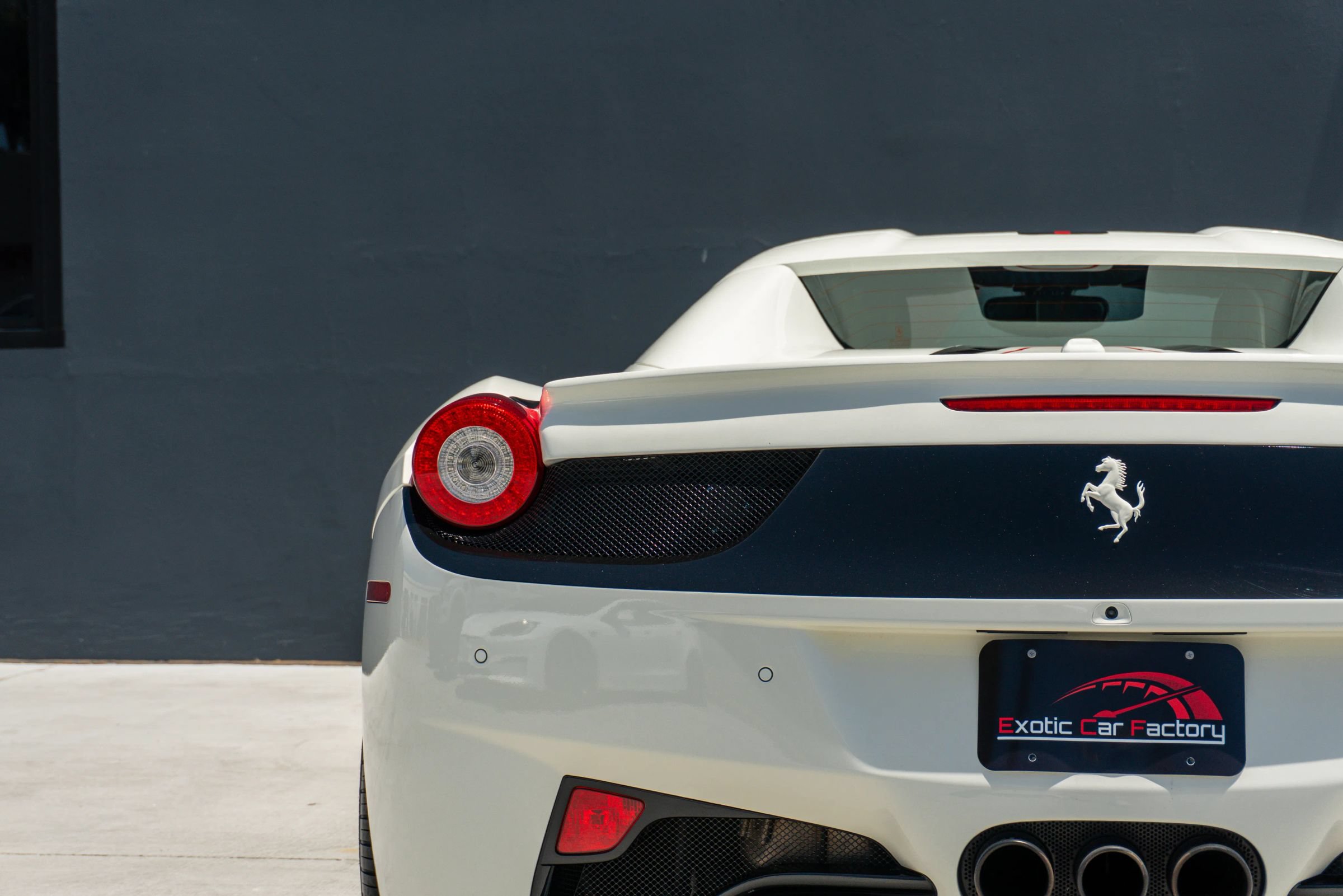 Used 2014 Ferrari 458 Spider RWD image 48