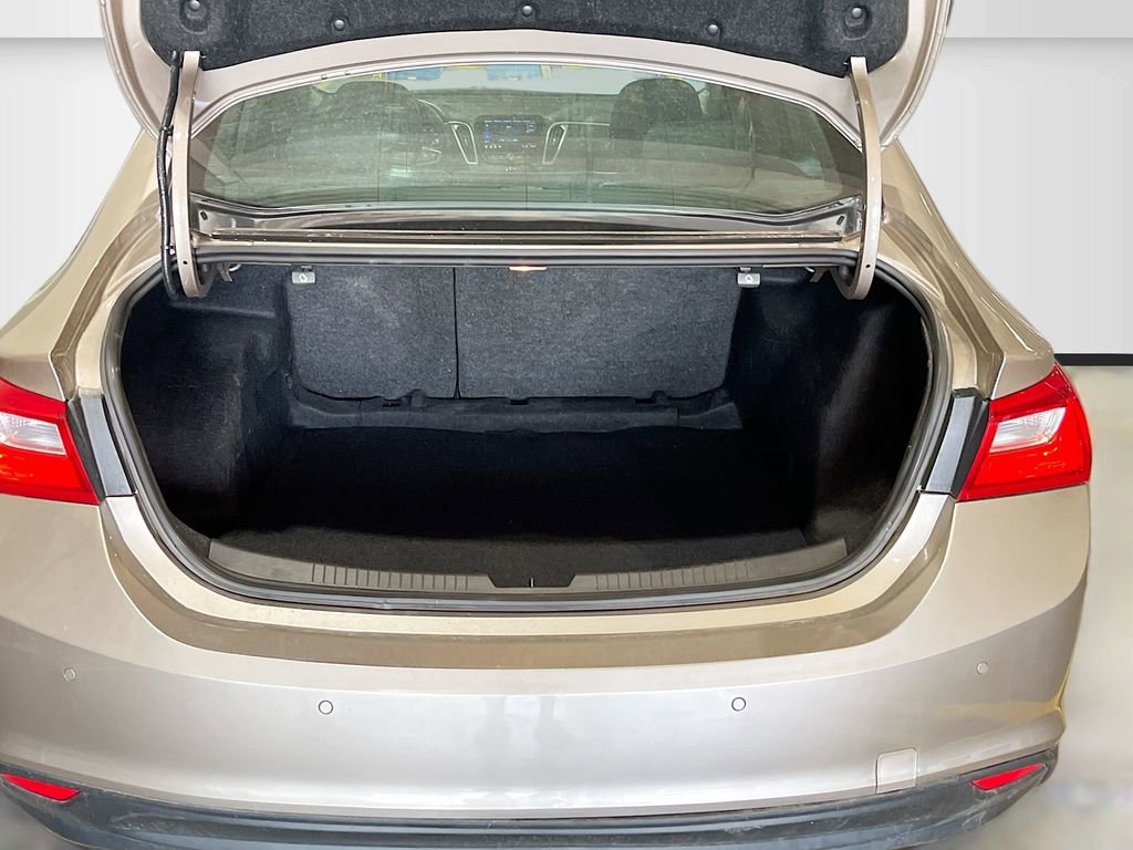 Used 2024 Chevrolet Malibu LS image 24