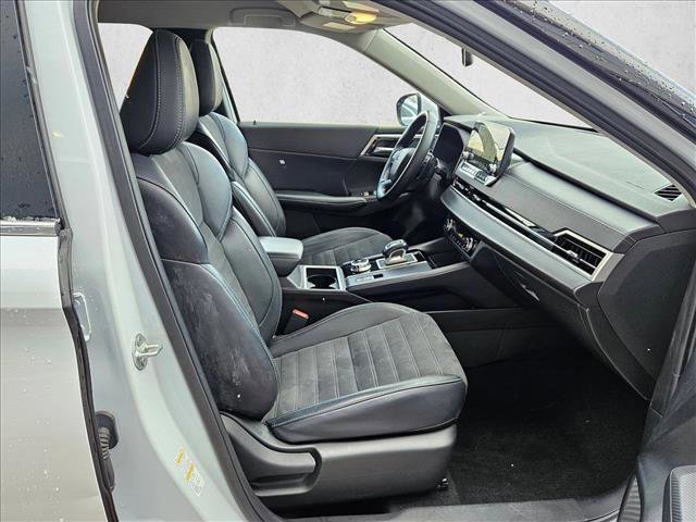 Used 2024 Mitsubishi Outlander SE image 23