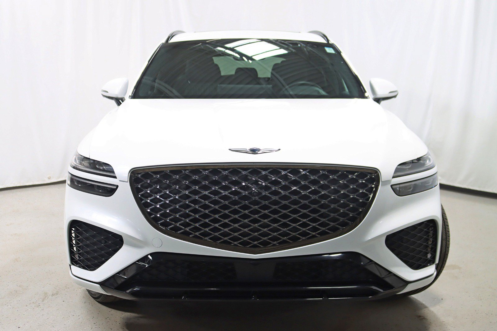 Used 2023 Genesis GV70 3.5T Sport w/ Sport Prestige Package AWD/4WD image 8
