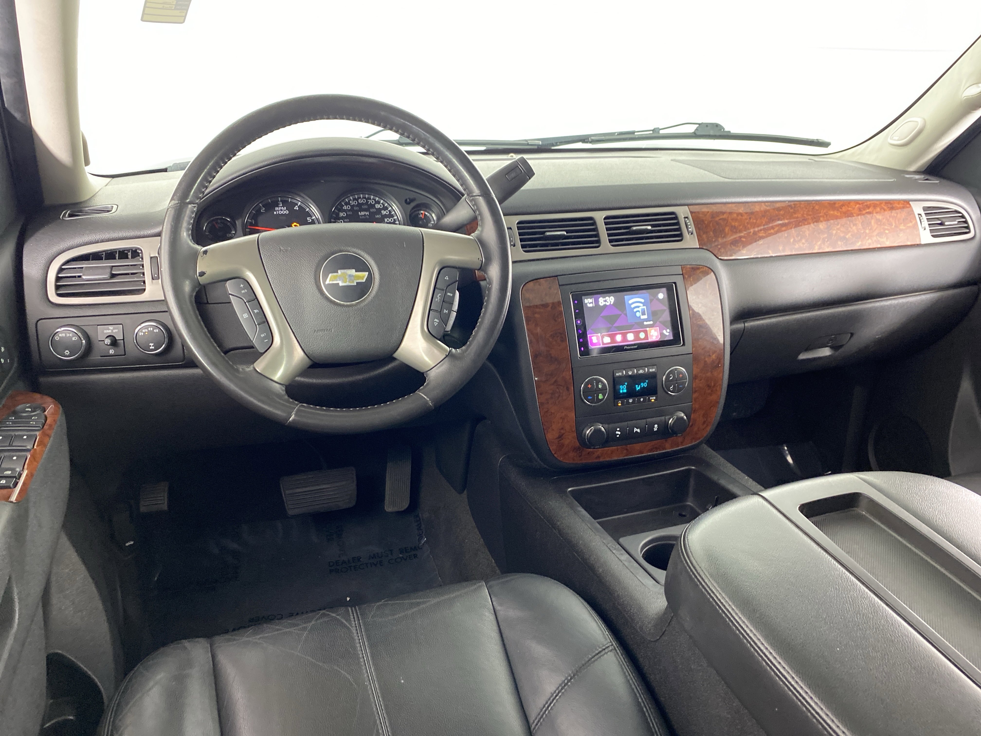 Used 2013 Chevrolet Tahoe LT w/ Luxury Package AWD/4WD image 17