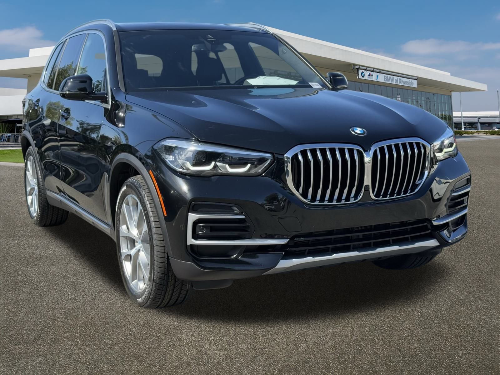 Certified 2023 BMW X5 xDrive40i image 2
