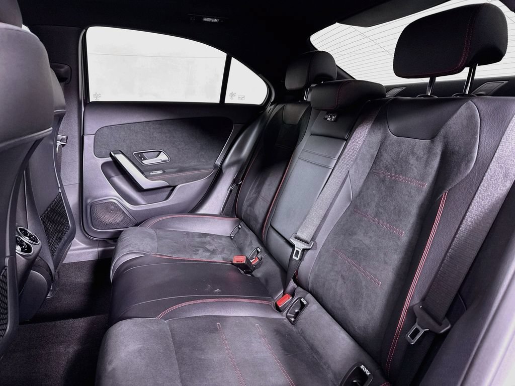 Used 2020 Mercedes-Benz A 35 AMG 4MATIC image 29