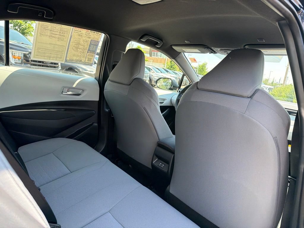 Used 2026 Toyota Corolla SE FWD image 17