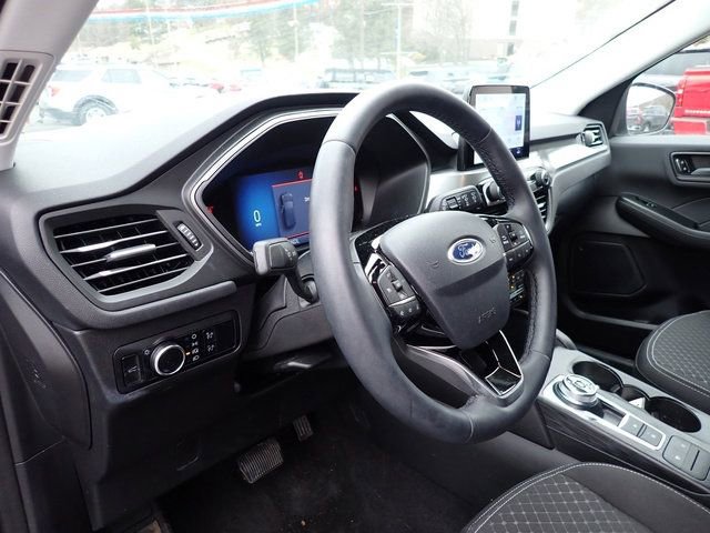 Certified 2024 Ford Escape Active AWD/4WD image 14
