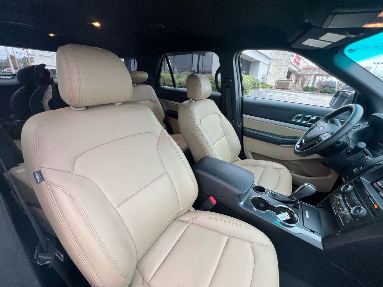 Used 2016 Ford Explorer XLT w/ Equipment Group 202A image 45