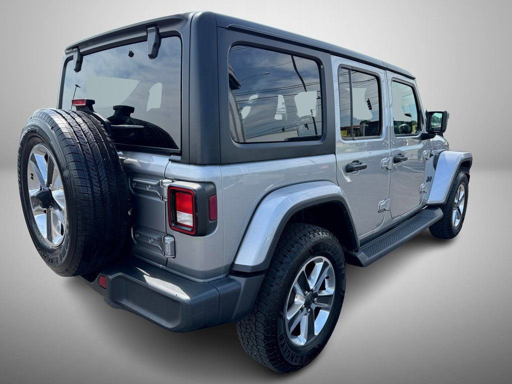 Used 2020 Jeep Wrangler Unlimited Sahara image 3