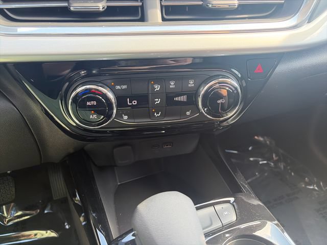 New 2026 Chevrolet Trax LT w/ Driver Confidence Package FWD image 17