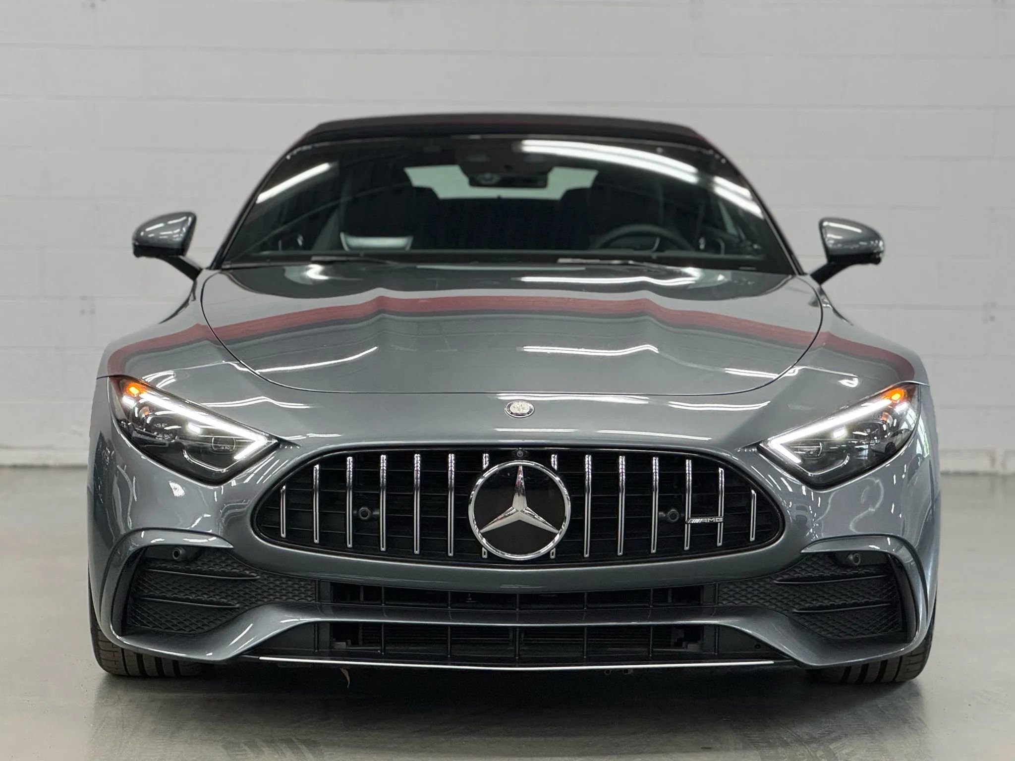 Used 2023 Mercedes-Benz SL 43 AMG w/ Driver Assistance Package image 17
