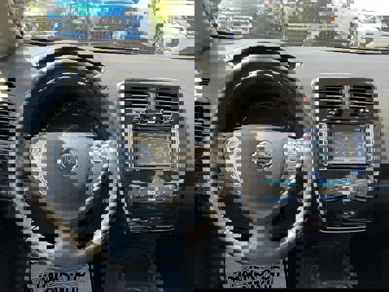 Used 2017 Nissan Leaf SV image 17