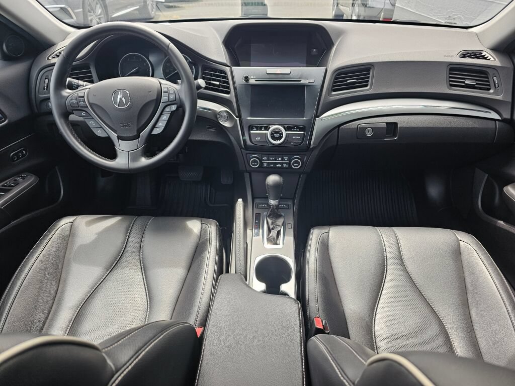 Used 2020 Acura ILX w/ Premium Package FWD image 18