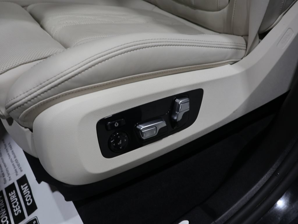 Used 2026 BMW X7 M60i AWD/4WD image 10