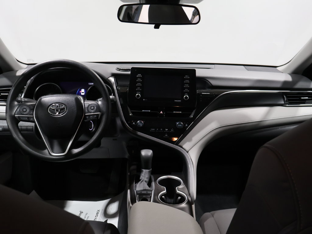 Used 2022 Toyota Camry LE AWD/4WD image 14