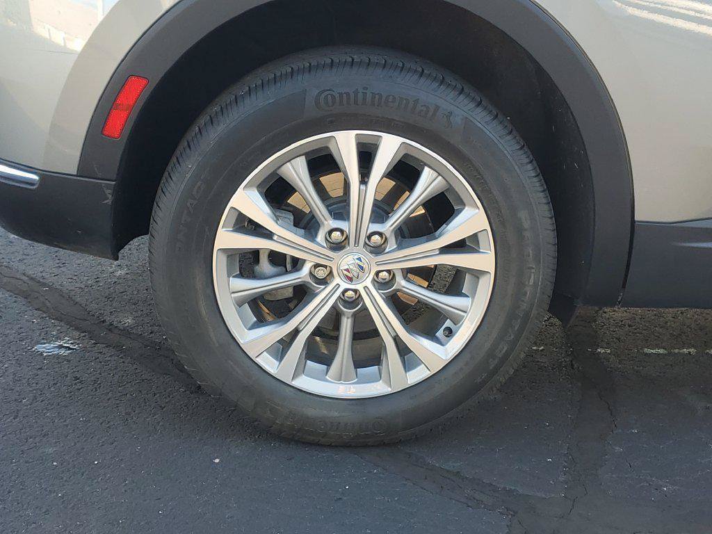 Used 2023 Buick Envision Preferred AWD/4WD image 32