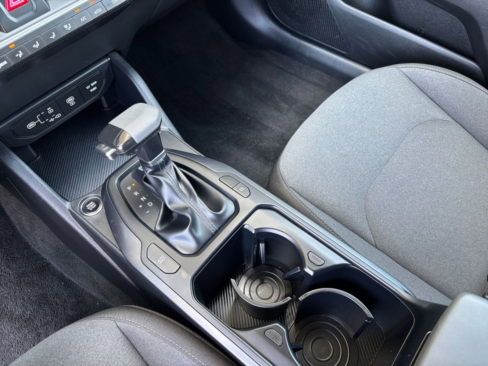 Used 2025 Kia K4 LXS image 41