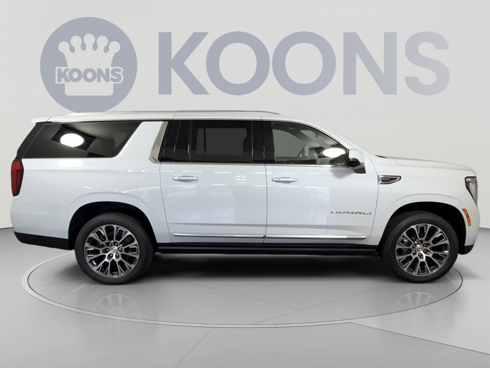 New 2026 GMC Yukon XL Denali w/ Denali Reserve Package AWD/4WD image 8