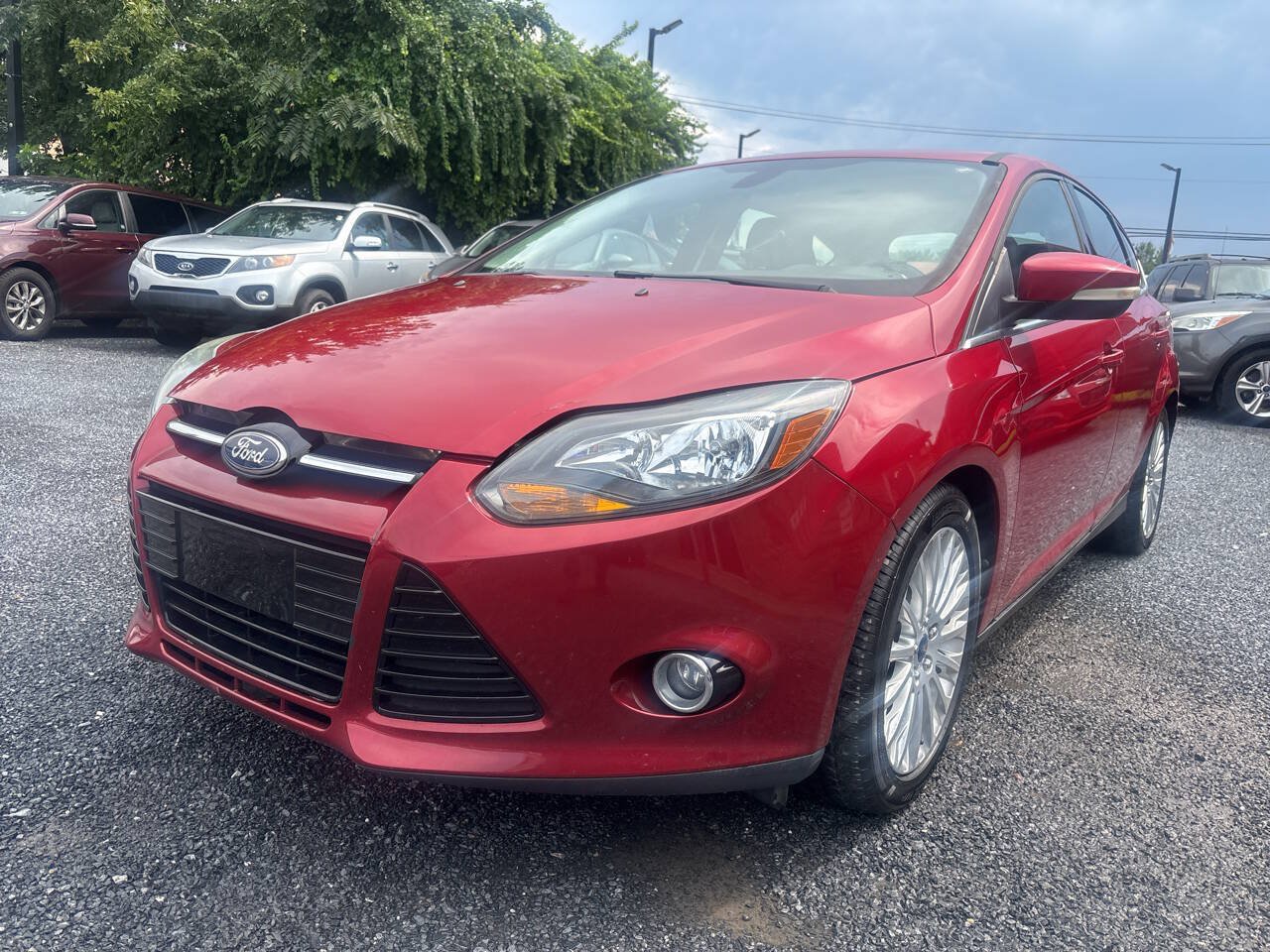 Used 2012 Ford Focus Titanium FWD image 1