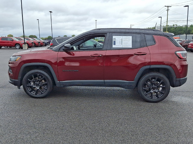 Used 2022 Jeep Compass Latitude AWD/4WD image 7