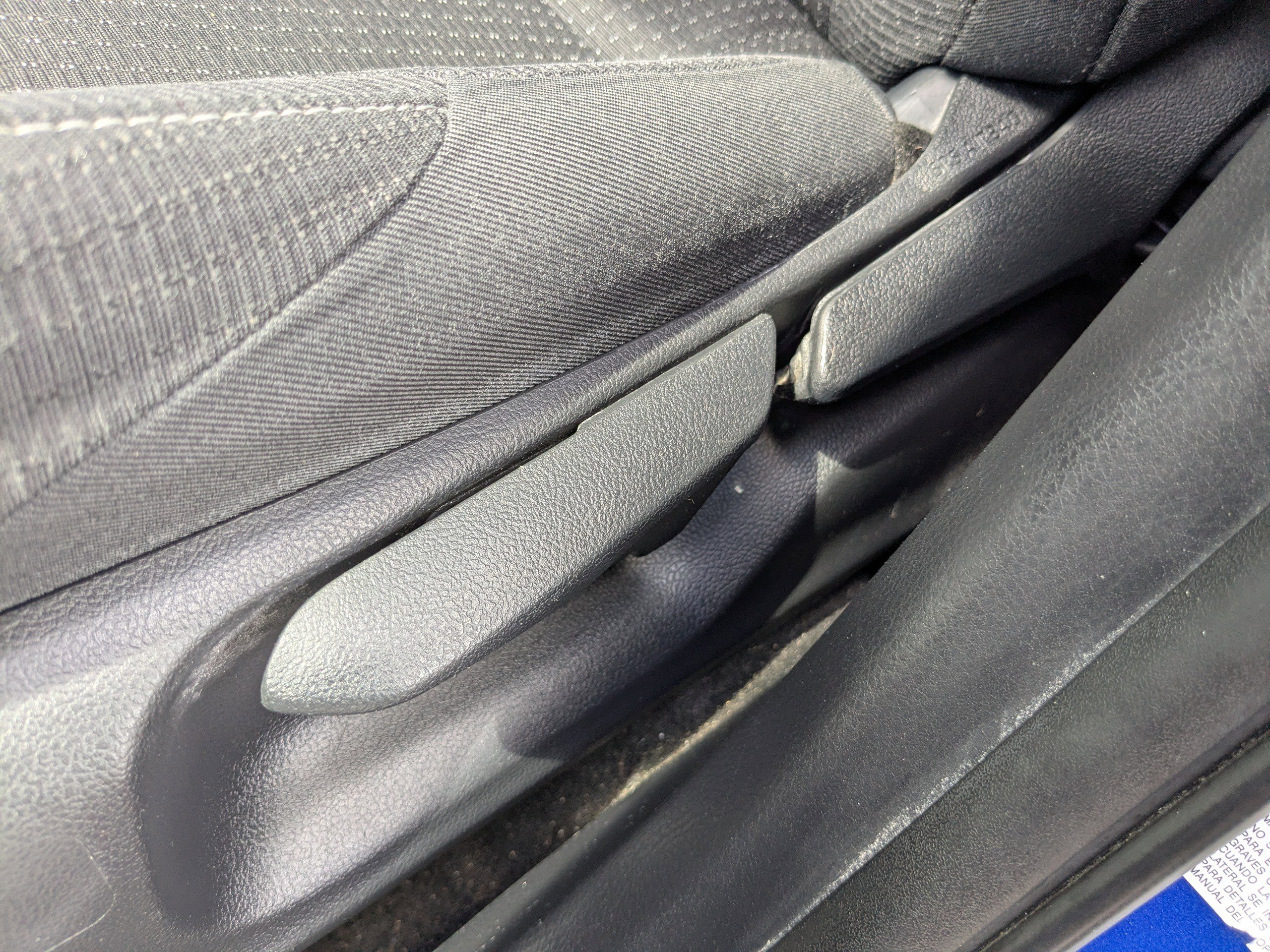 Used 2019 Toyota C-HR LE image 19