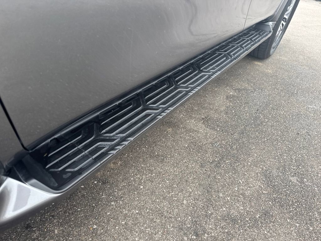 Certified 2024 Nissan Armada SL w/ Cargo Package image 33