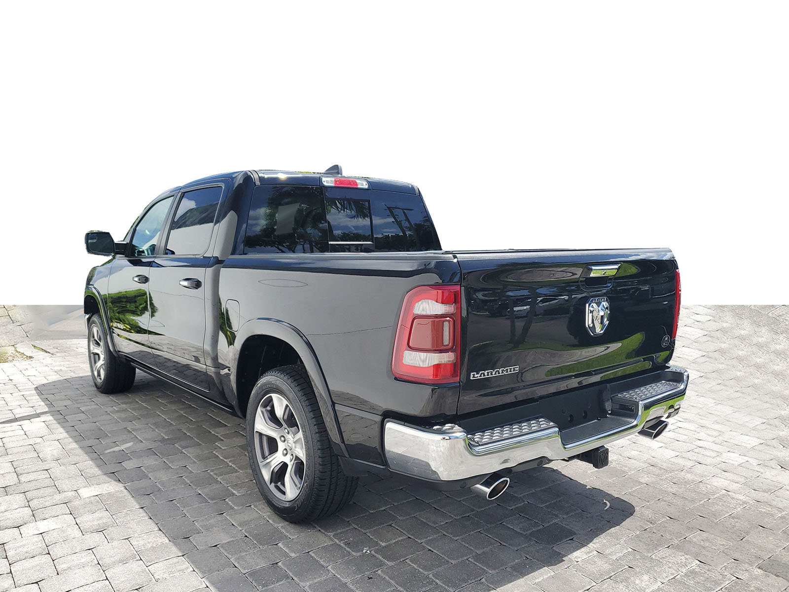 Used 2022 RAM 1500 Laramie RWD image 4