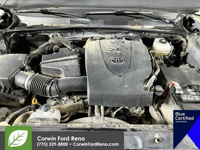 Used 2021 Toyota Tacoma TRD Off-Road w/ Technology Package AWD/4WD image 32
