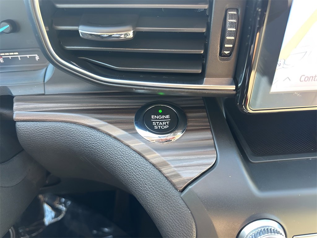 Used 2020 Ford Explorer Limited image 26