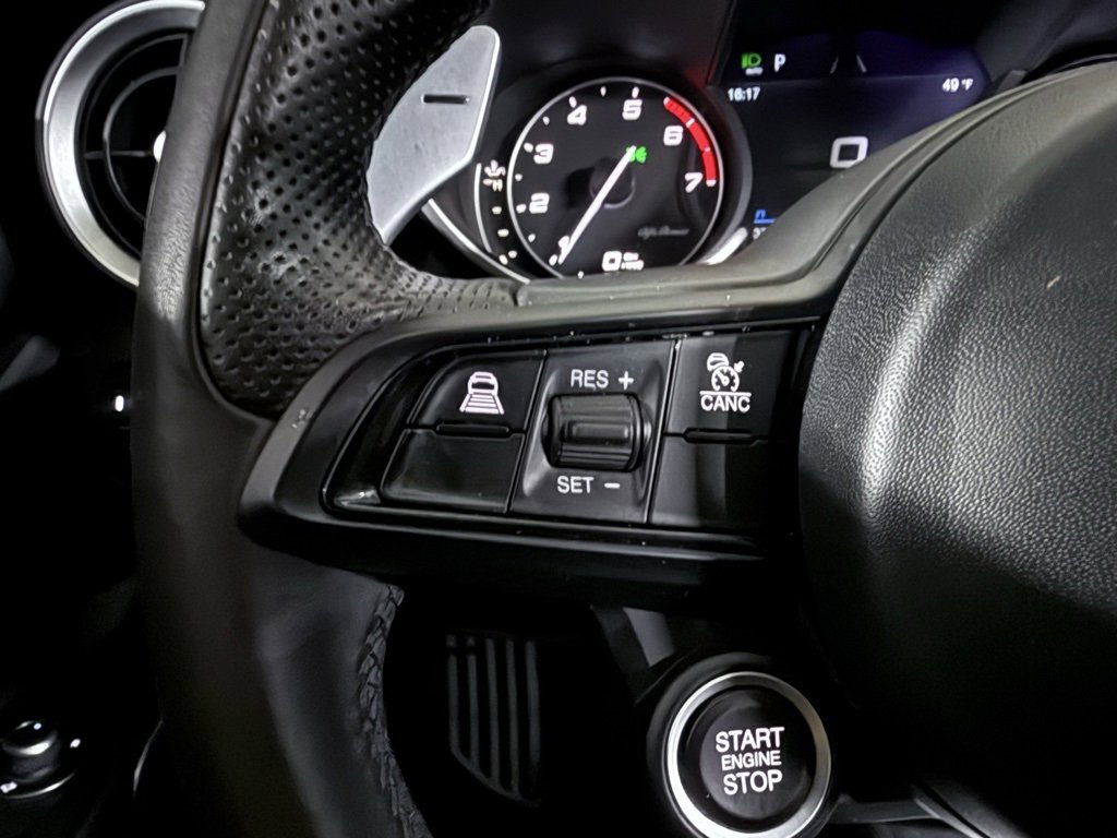 Used 2022 Alfa Romeo Giulia Veloce image 28